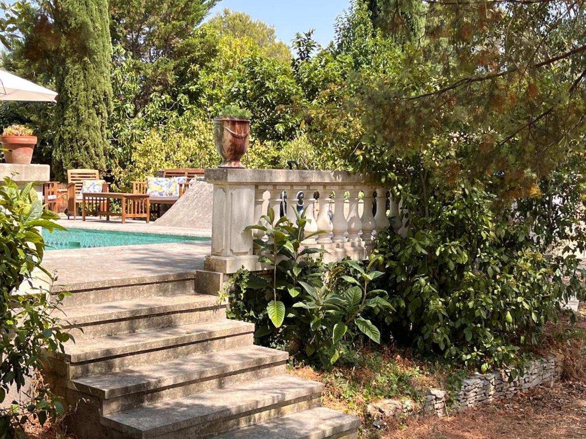 Maisonnette Independante Avec Jardin/Patio Нім Екстер'єр фото